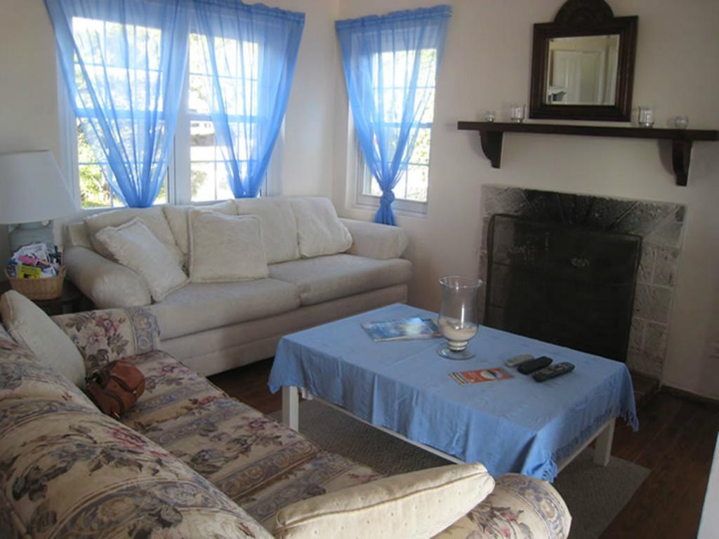 ماونت بليزانت Grape Bay Cottages الغرفة الصورة